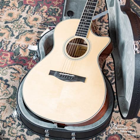 are eastman guitars made in china